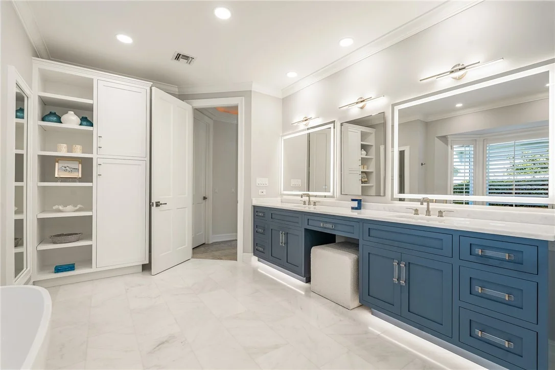 Photo of 103 River Oak Drive