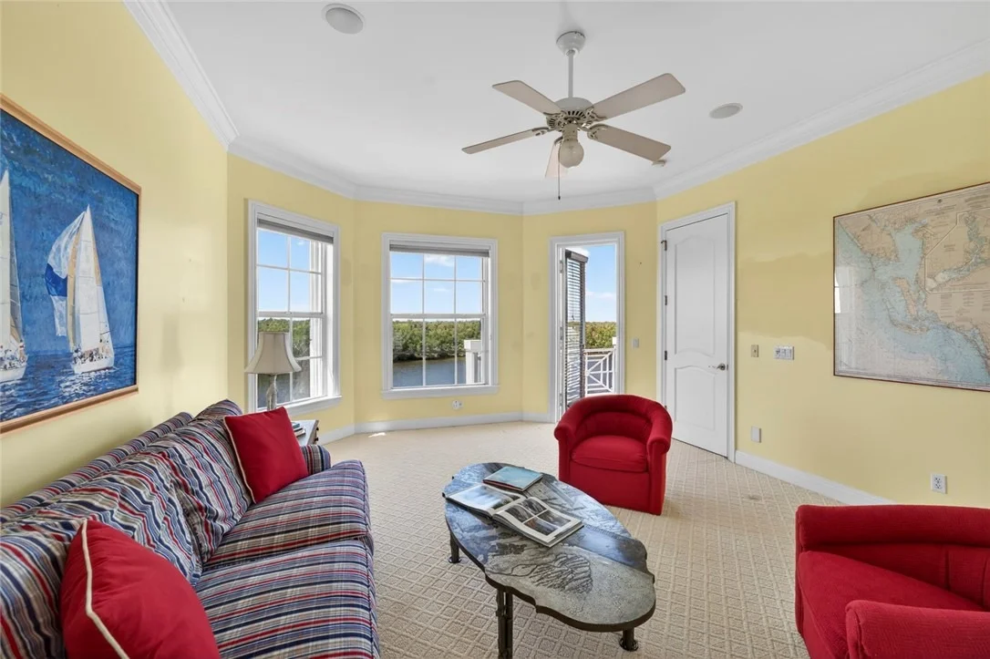 Photo of 545 White Pelican Circle