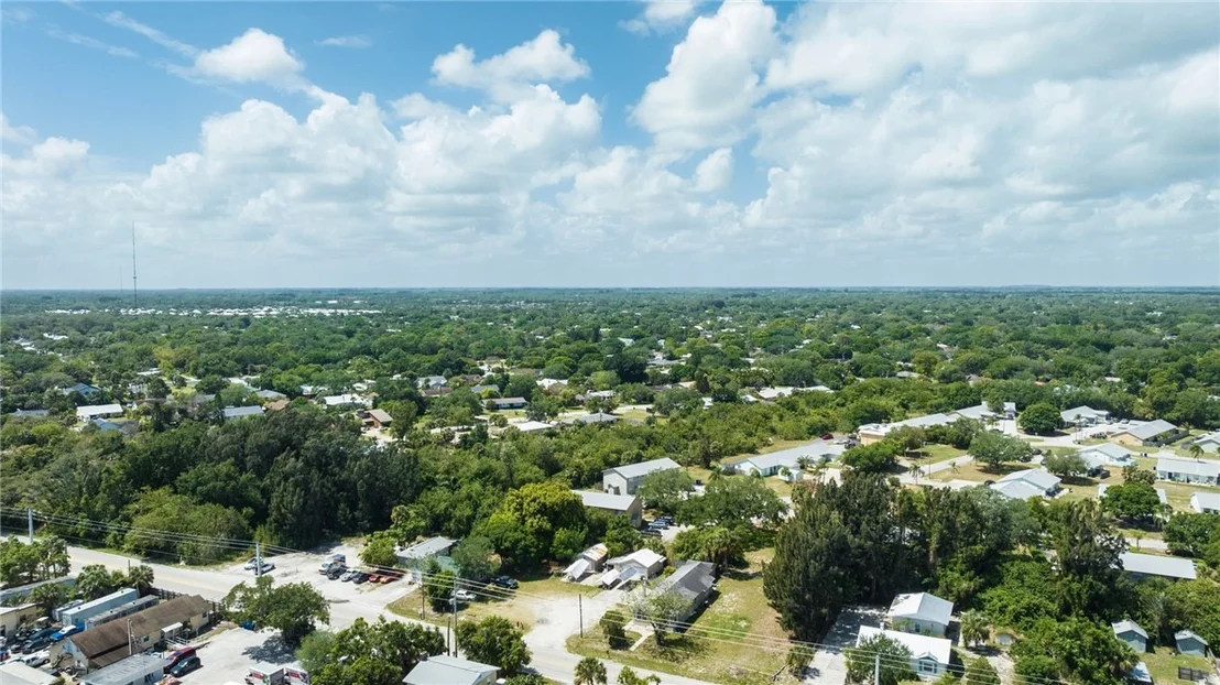 Photo of 555 Old Dixie Highway