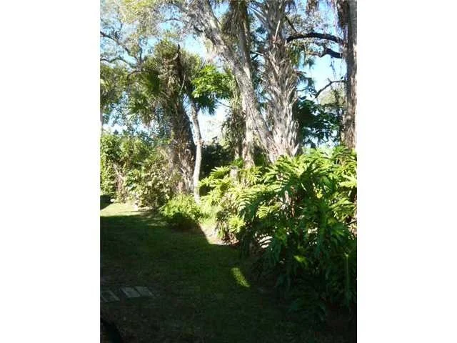 Photo of 522 10th Place