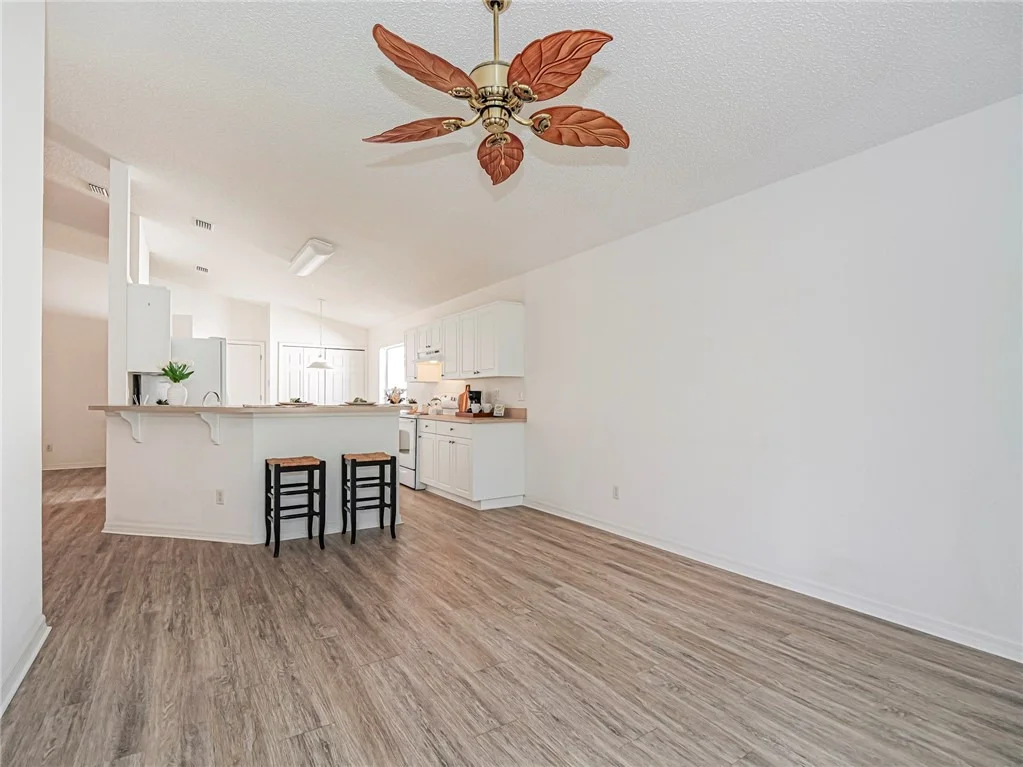 Photo of 1143 N 13th Square
