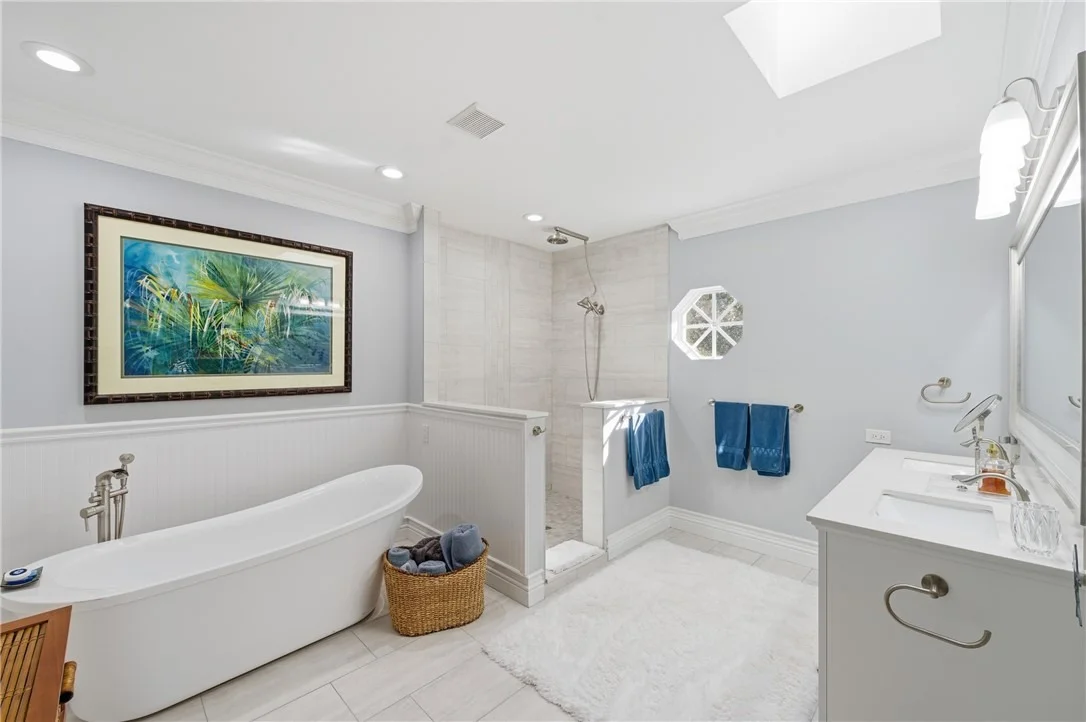 Photo of 881 Robin Lane
