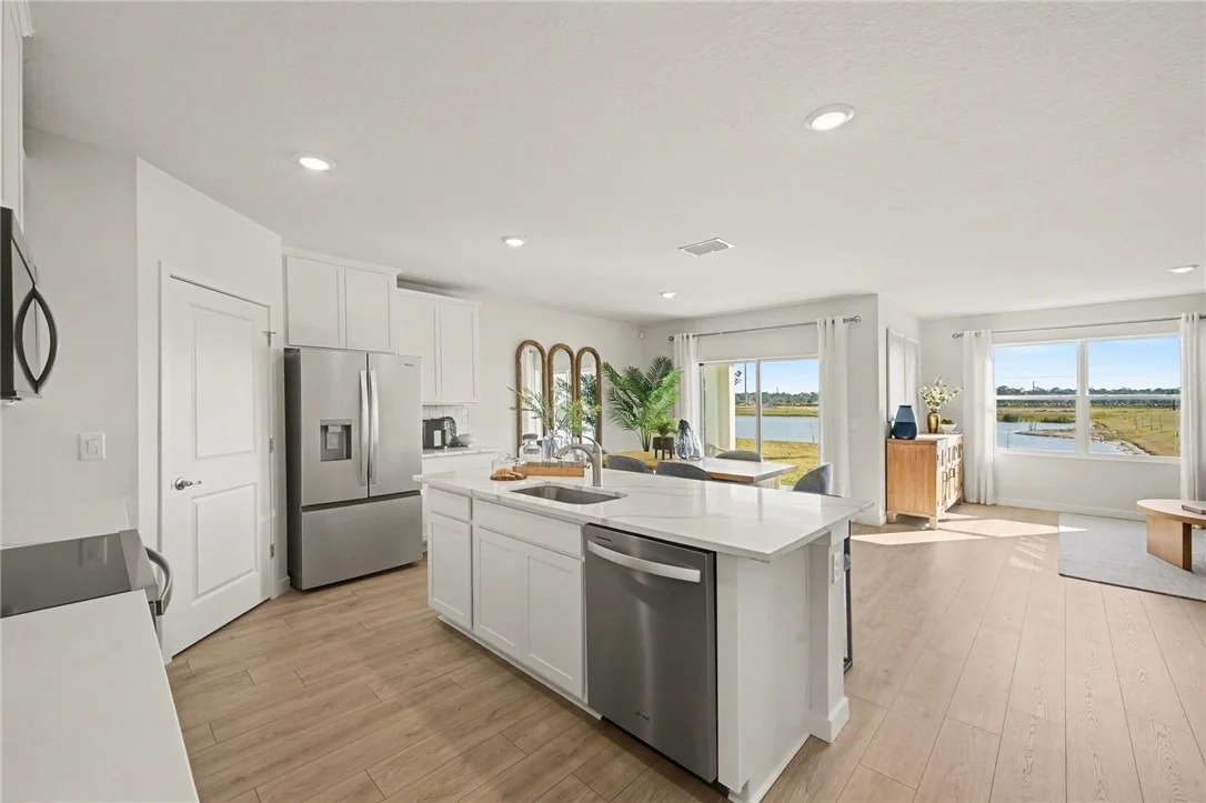 Photo of 9121 Venetian Square