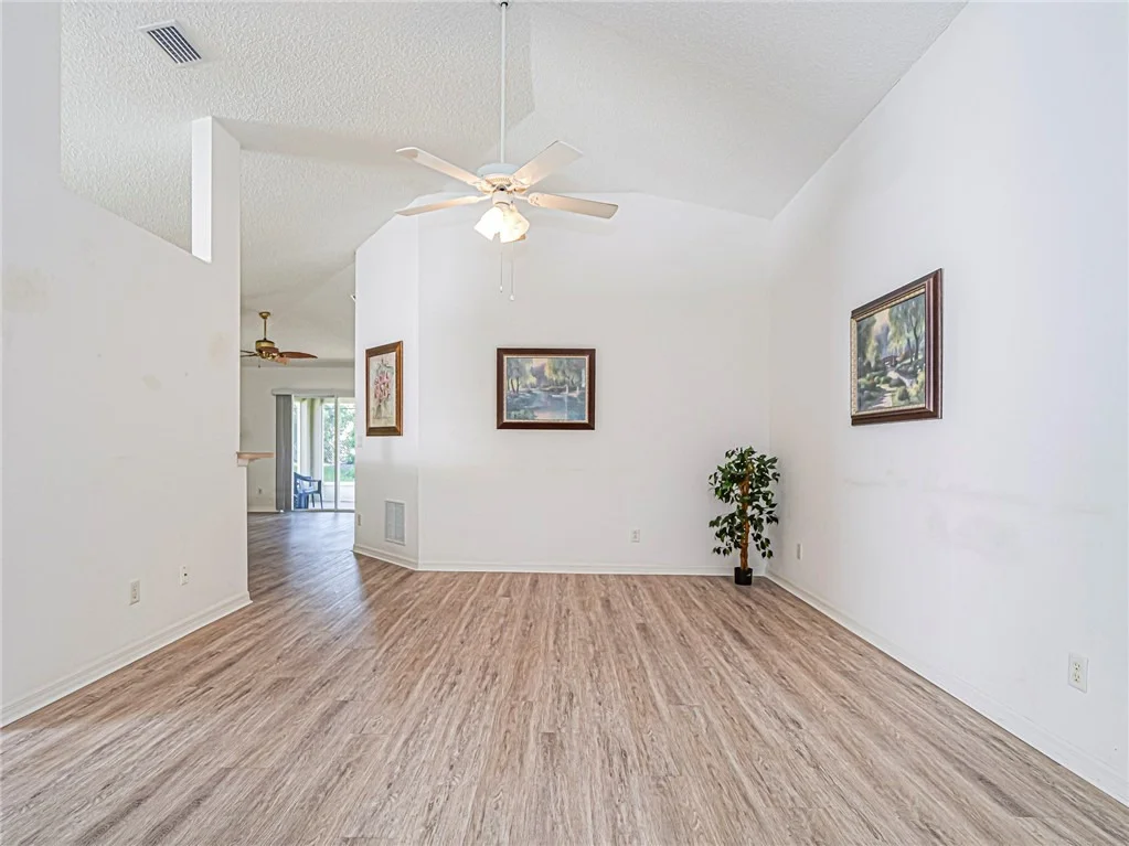 Photo of 1143 N 13th Square