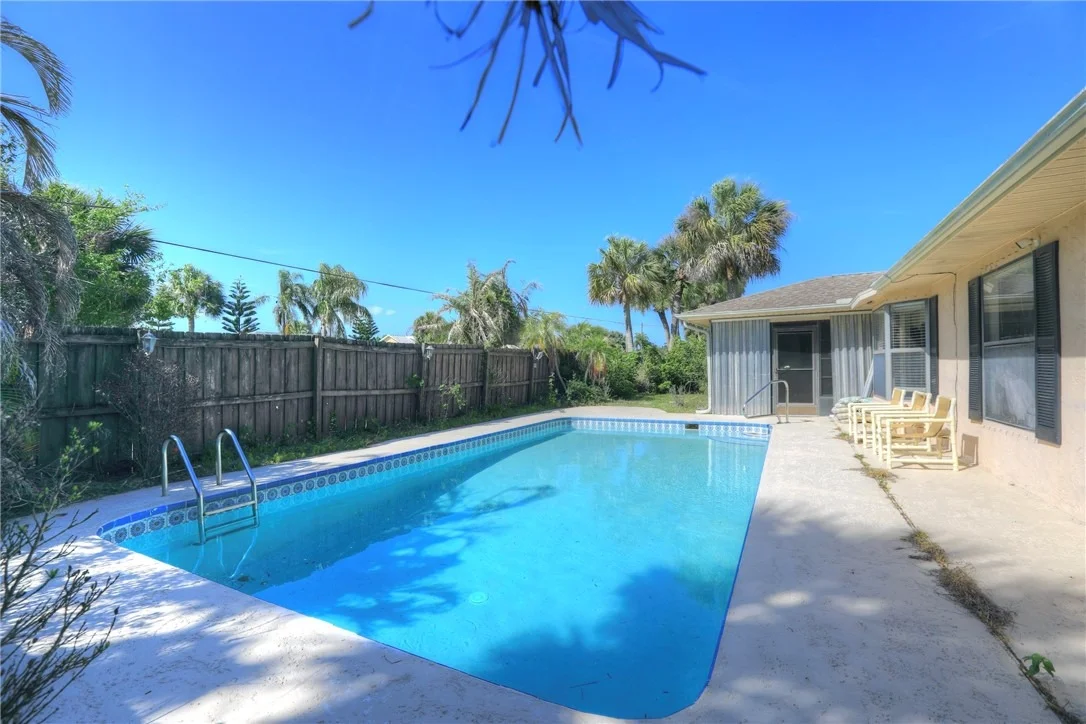 Photo of 1061 Carnation Drive