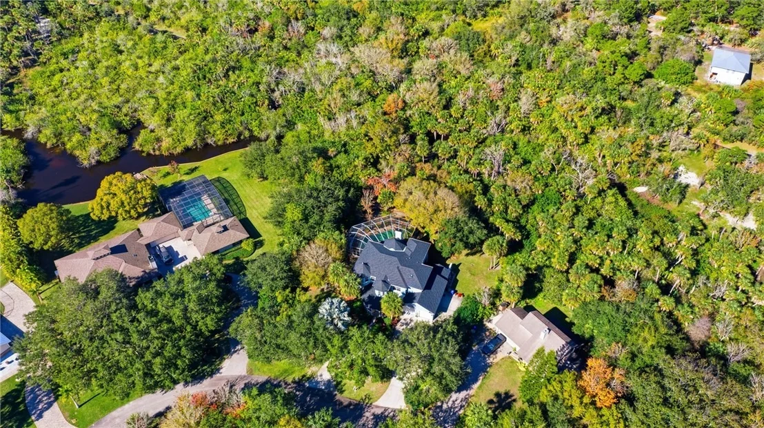 Photo of 881 Robin Lane