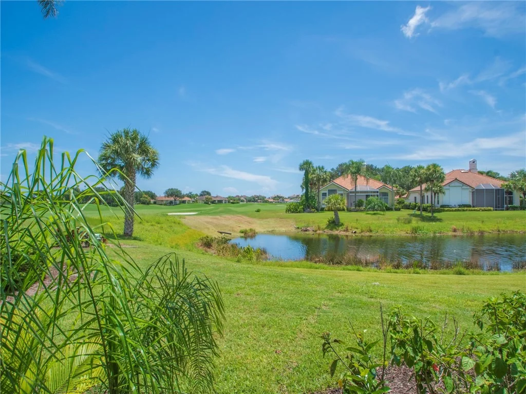 Photo of 1733 Victoria Circle