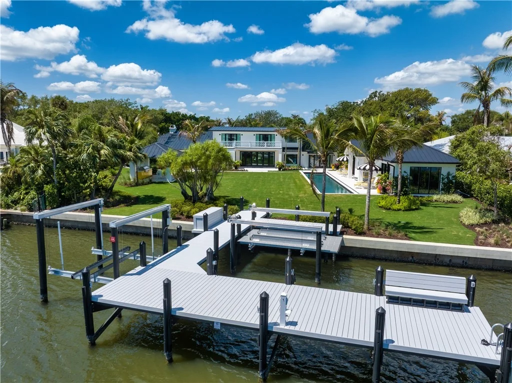 Photo of 519 Bay Drive