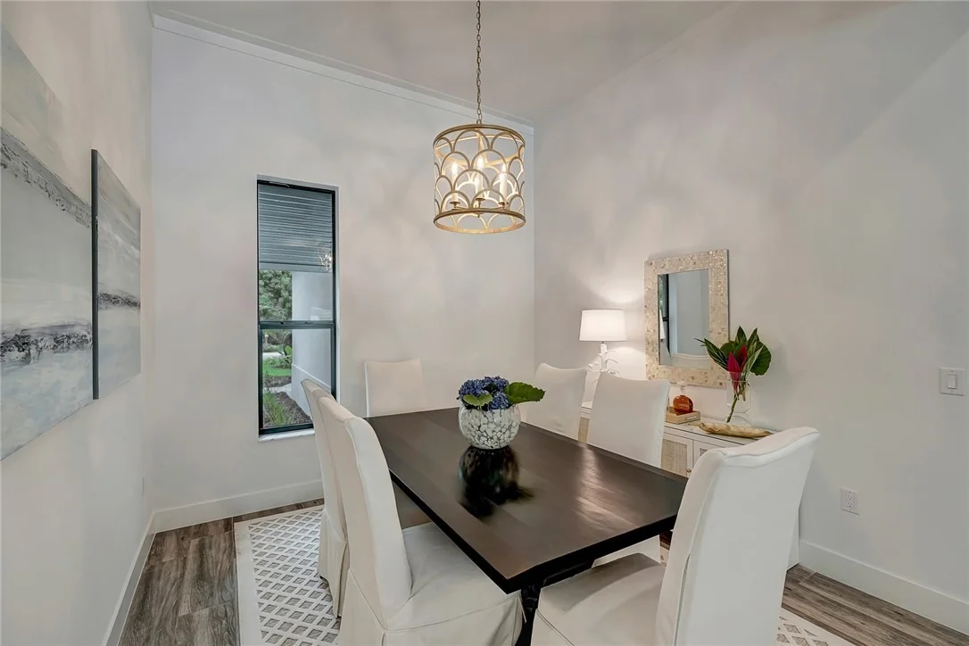 Photo of 325 Holly Road