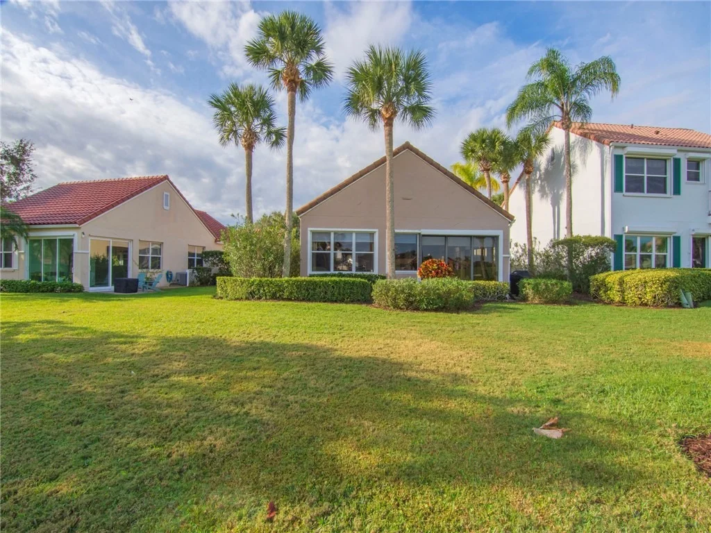 Photo of 1765 Victoria Circle