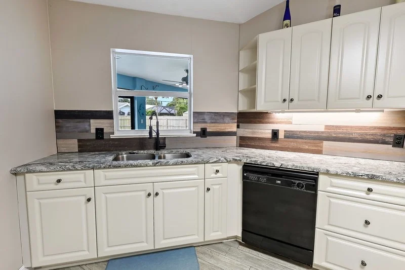 Photo of 774 Belfast Terrace