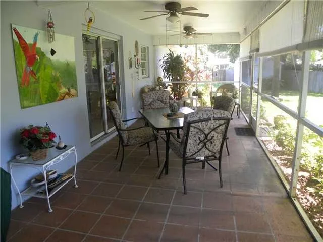 Photo of 405 12th Avenue