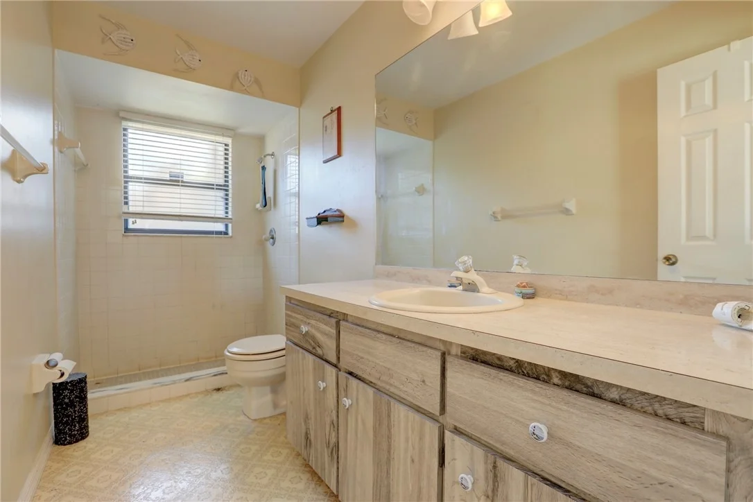 Photo of 1061 Carnation Drive