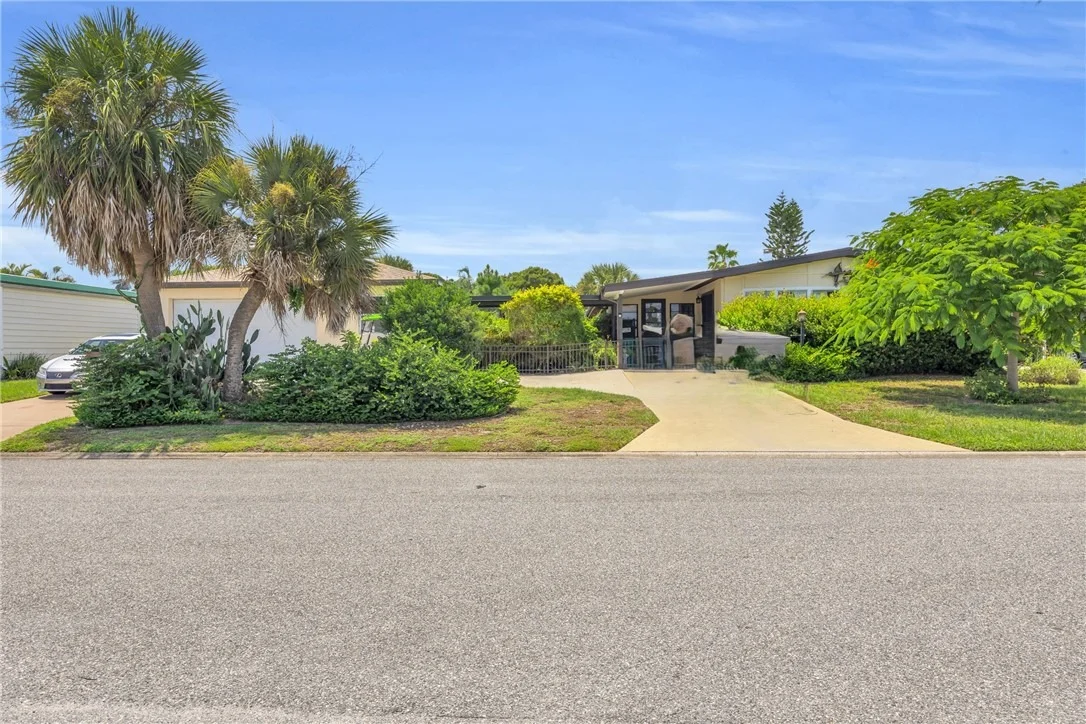 Photo of 1244 Gardenia Drive