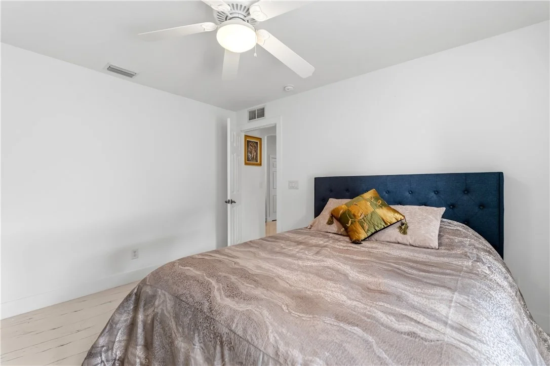Photo of 845 Greenleaf Circle