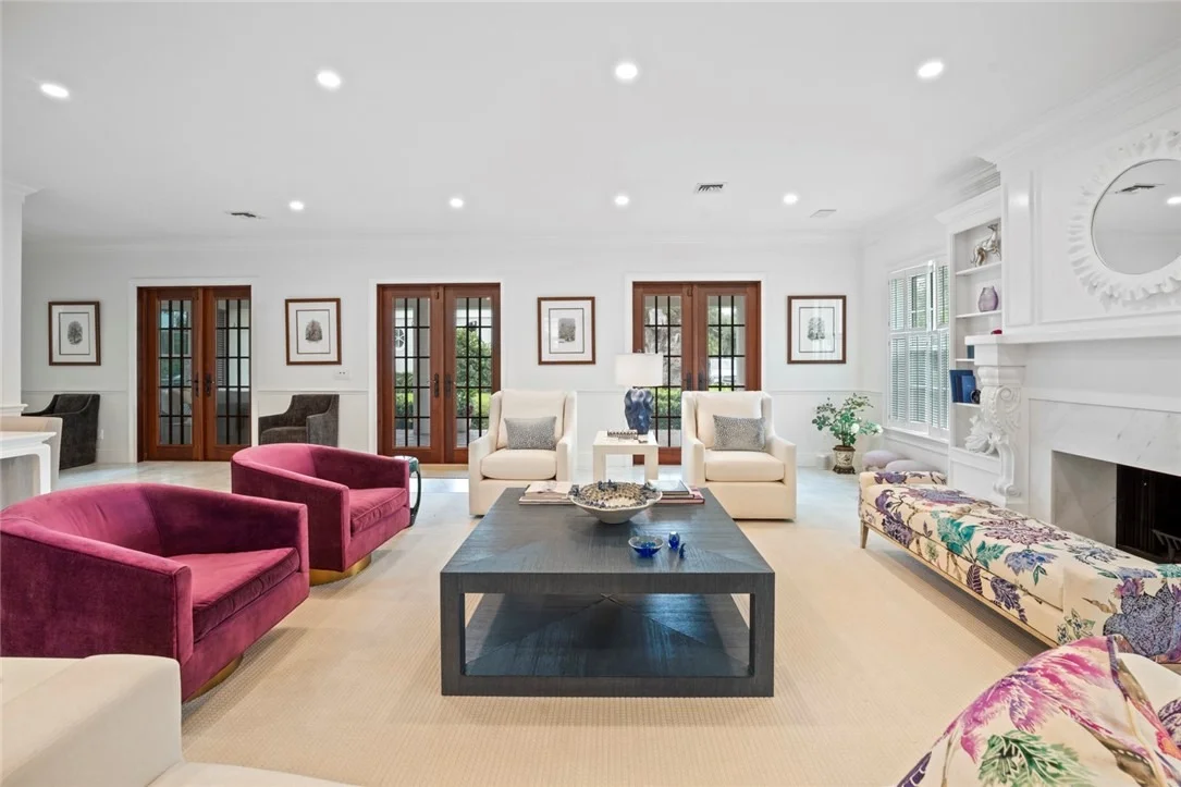 Photo of 615 Riomar Drive