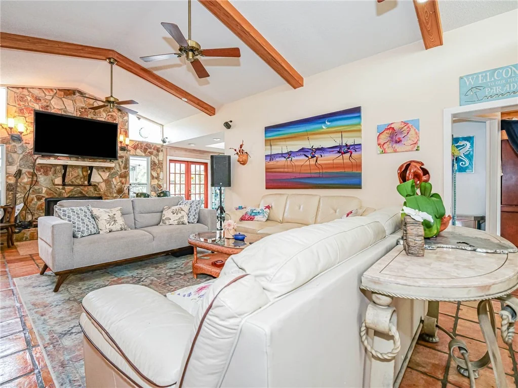 Photo of 915 Tides Road