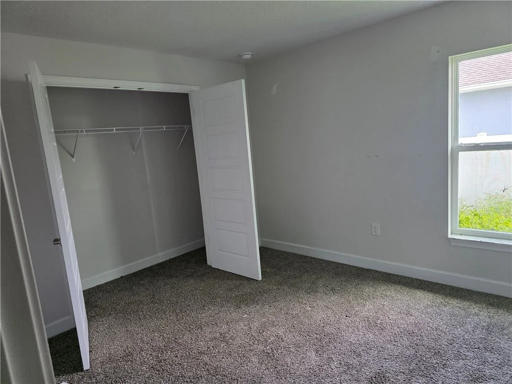 Photo of 989 Bermuda Avenue