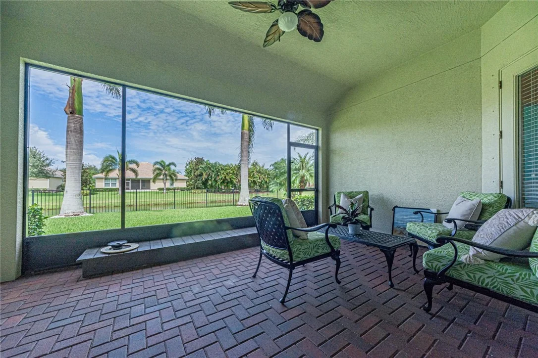 Photo of 4250 Diamond Square