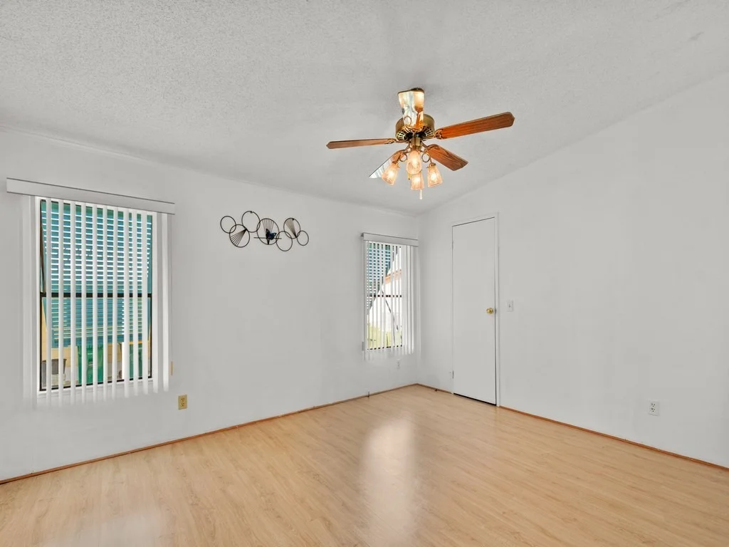 Photo of 836 Hyacinth Circle