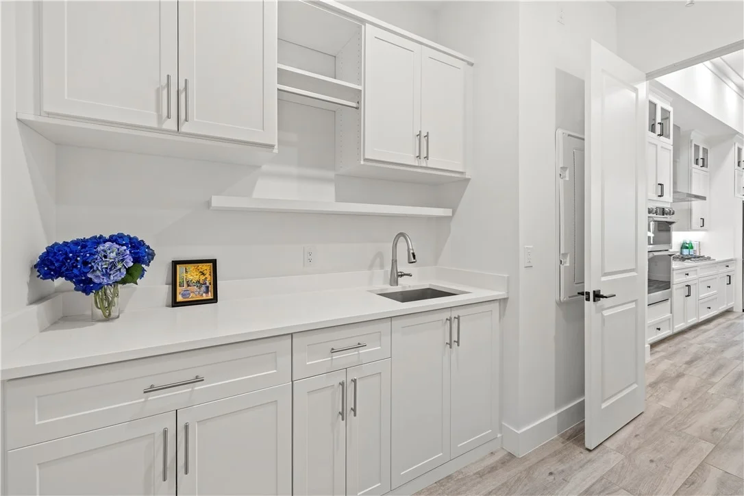 Photo of 425 Holly Road