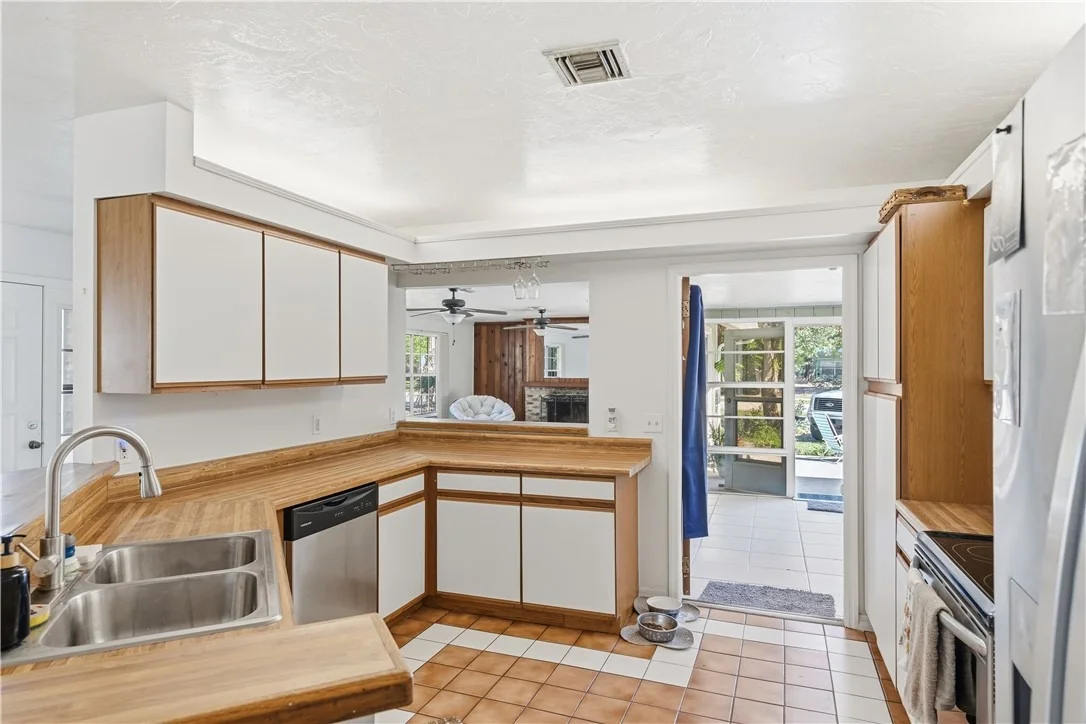 Photo of 1850 25th Avenue