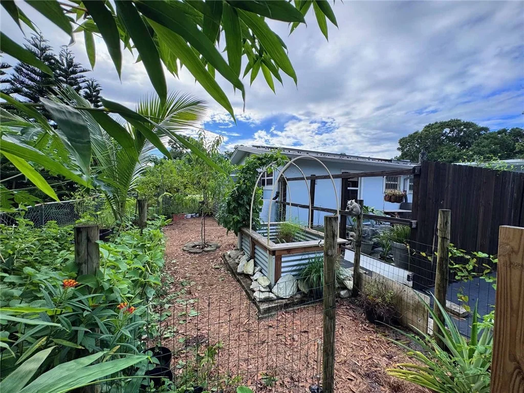 Photo of 2240 47th Avenue
