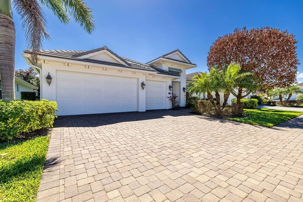 Photo of 1412 Lilys Cay Circle