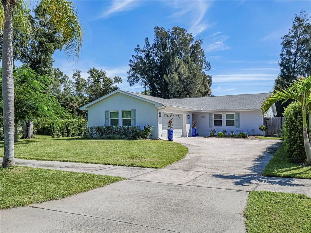 Photo of 1898 34th Avenue