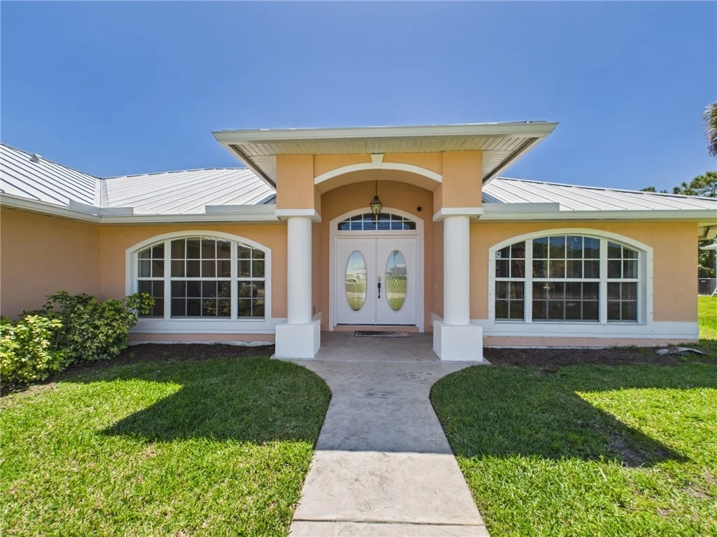 Photo of 1314 Schumann Drive