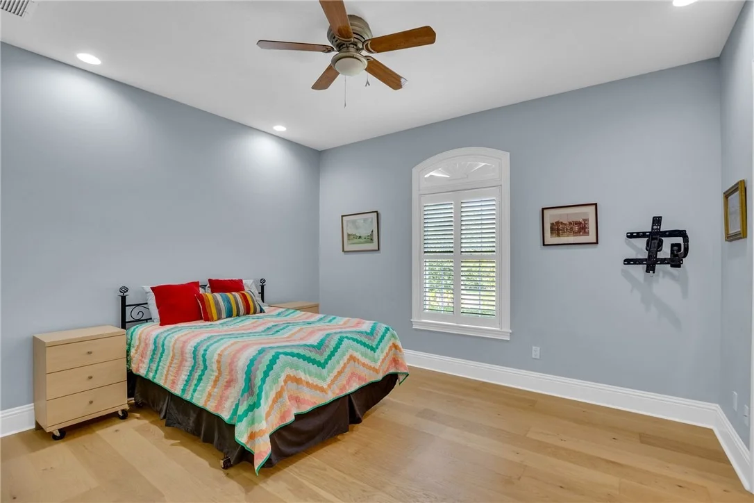 Photo of 4855 13th Lane