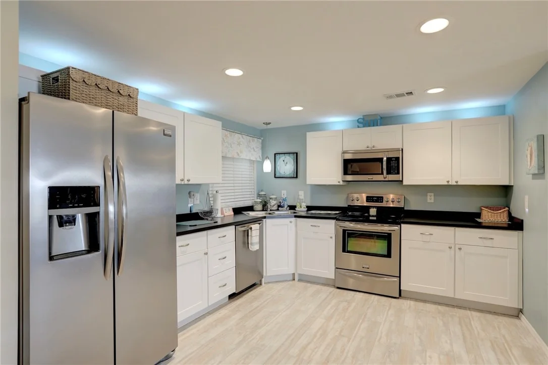 Photo of 700 Periwinkle Circle