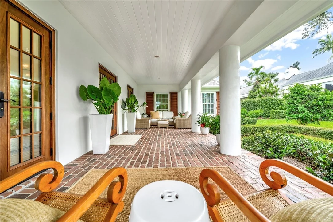 Photo of 615 Riomar Drive
