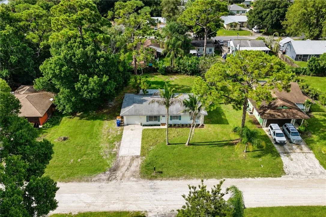 Photo of 3156 1st Road