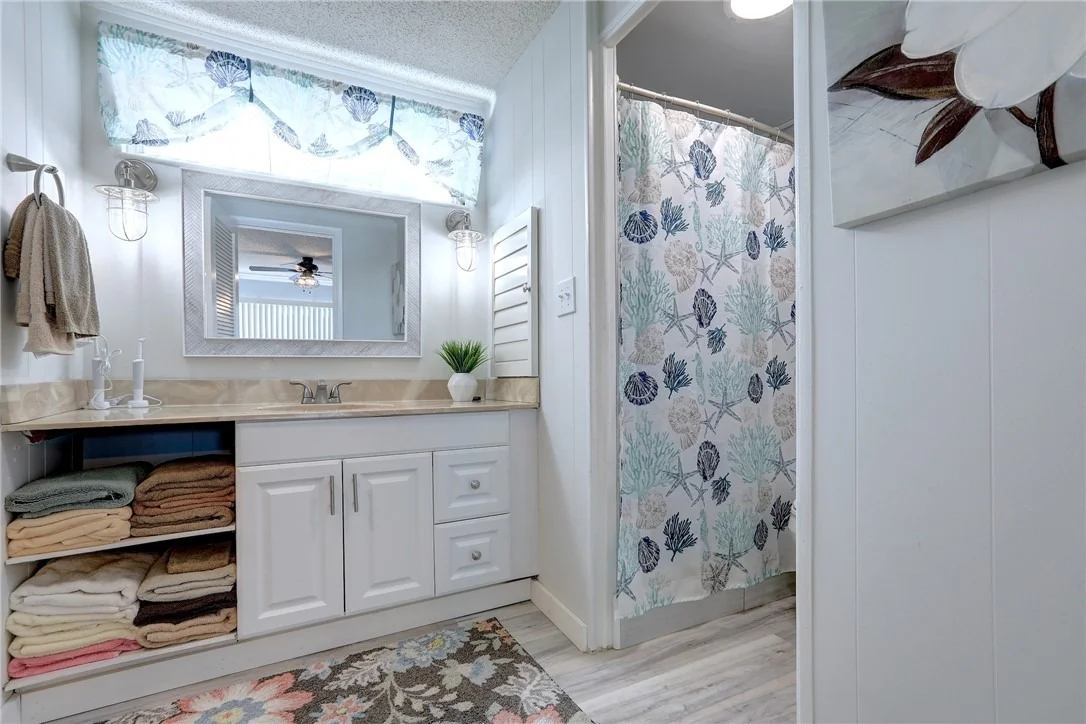Photo of 1142 Barefoot Circle