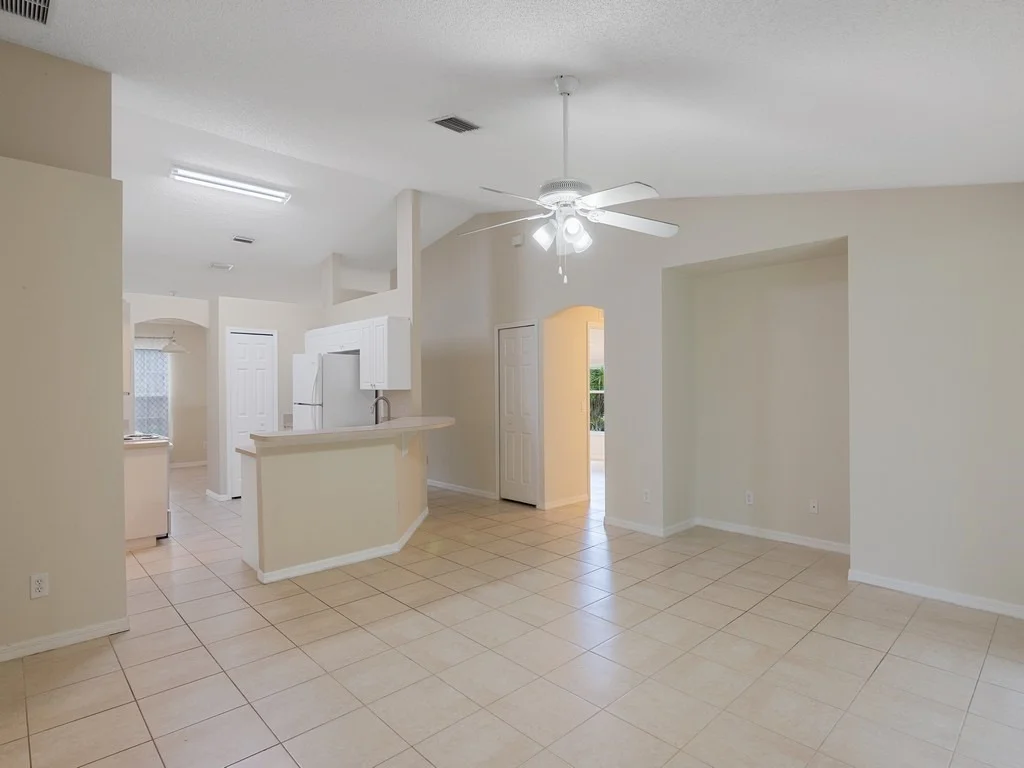 Photo of 557 Browning Terrace