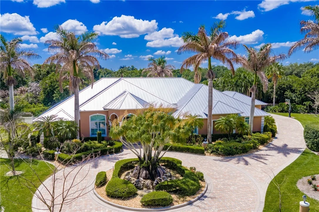 Photo of 4855 13th Lane