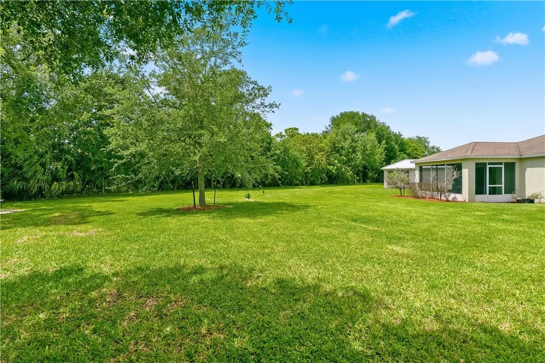 Photo of 845 Greenleaf Circle