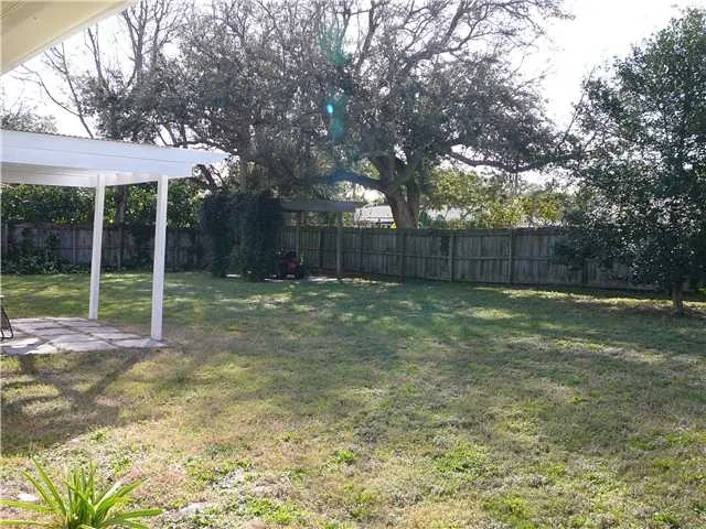 Photo of 716 Hibiscus Lane