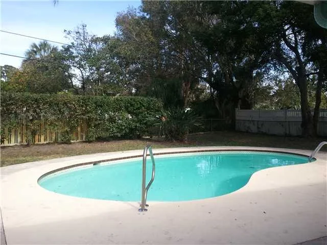 Photo of 2624 Victory Boulevard