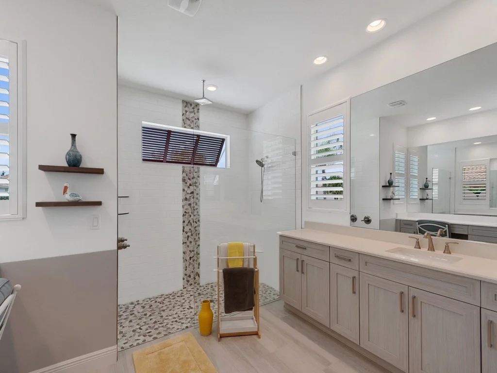 Photo of 8220 Halbert Lane
