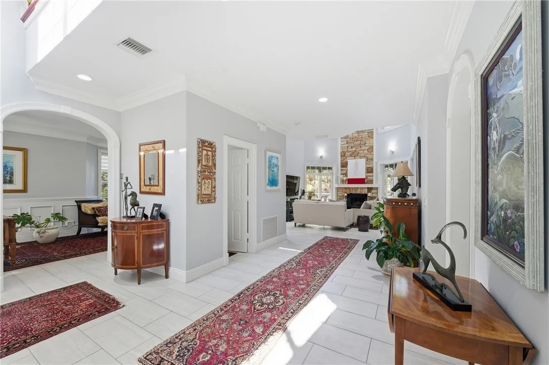 Photo of 881 Robin Lane