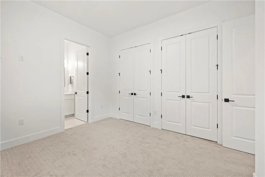 Photo of 425 Holly Road