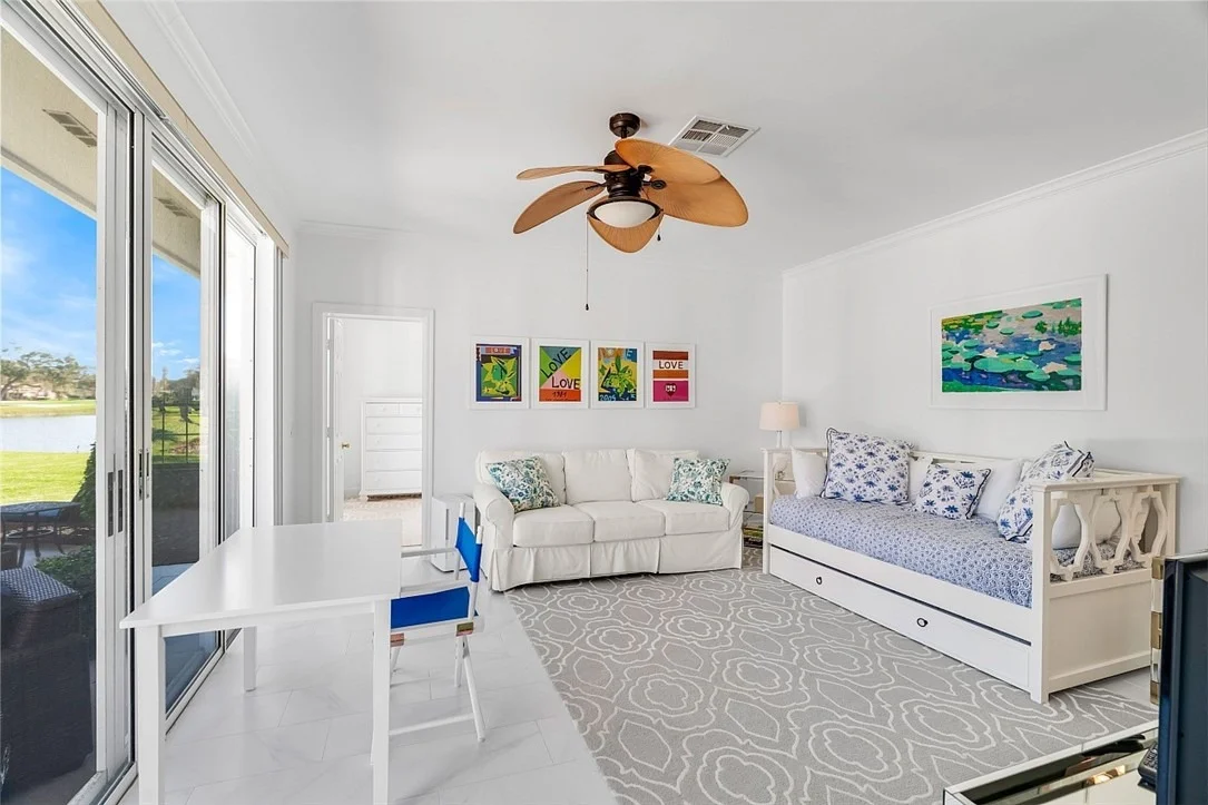 Photo of 190 Oleander Way