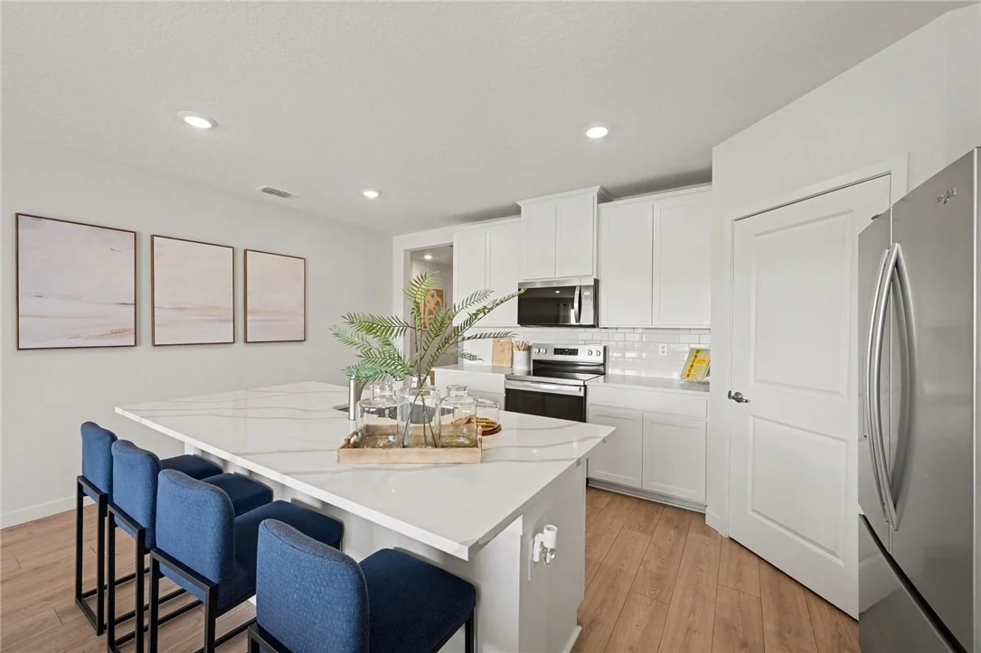 Photo of 9121 Venetian Square