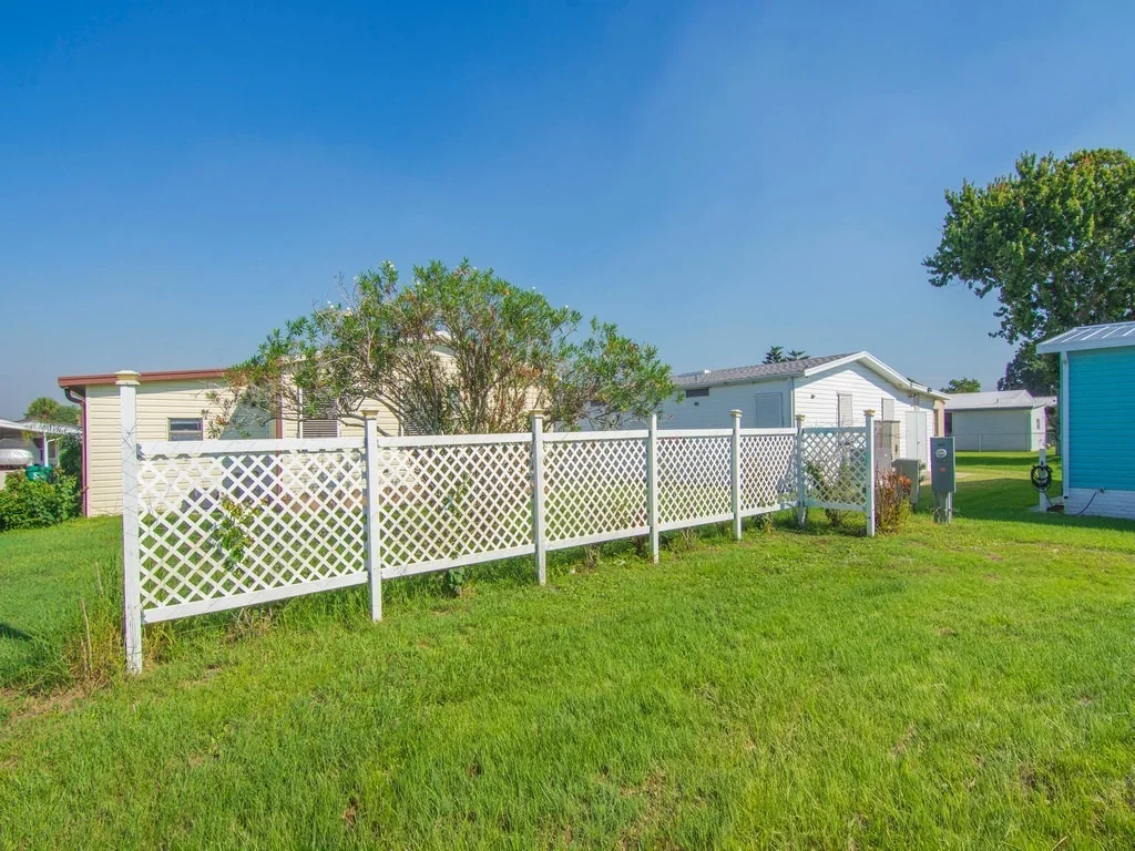 Photo of 836 Hyacinth Circle