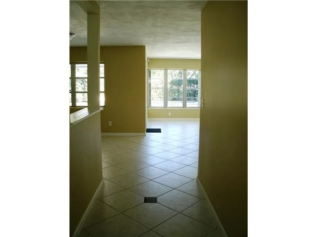 Photo of 2624 Victory Boulevard
