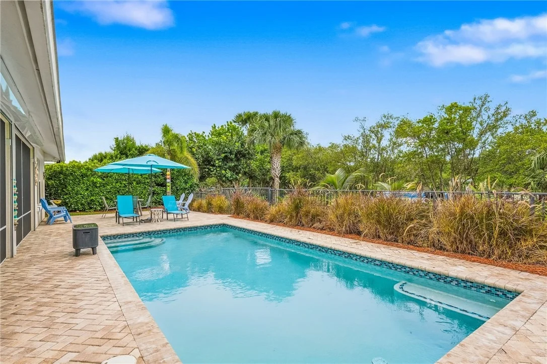 Photo of 3929 Shoreside Drive