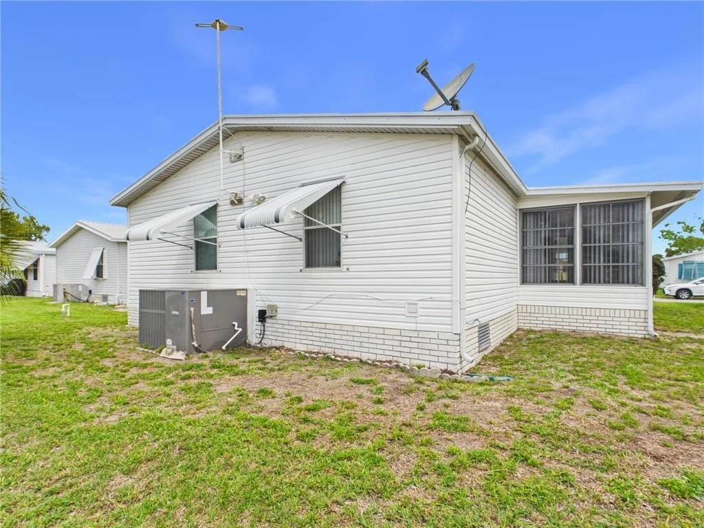 Photo of 573 Dolphin Circle