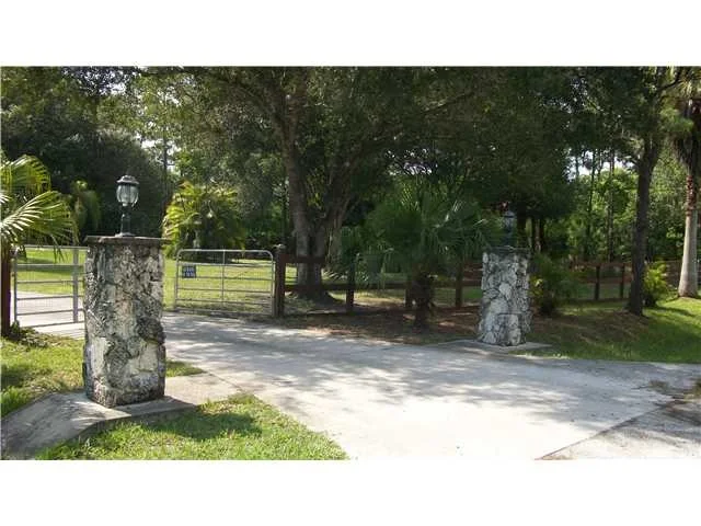 Photo of 141 Sunrise Drive